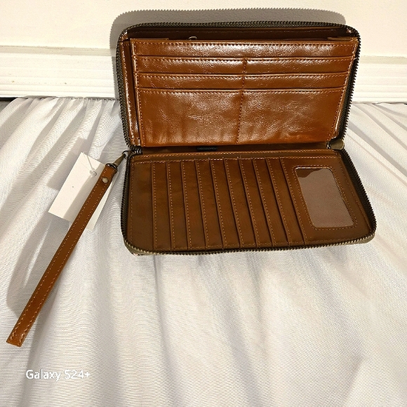 Modcloth Camp Director Zip Wallet in Army Green - Picture 7 of 7